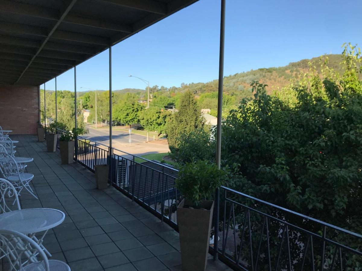 Myrtleford Hotel Esterno foto