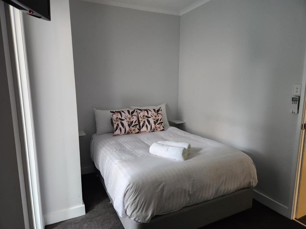 Myrtleford Hotel Esterno foto